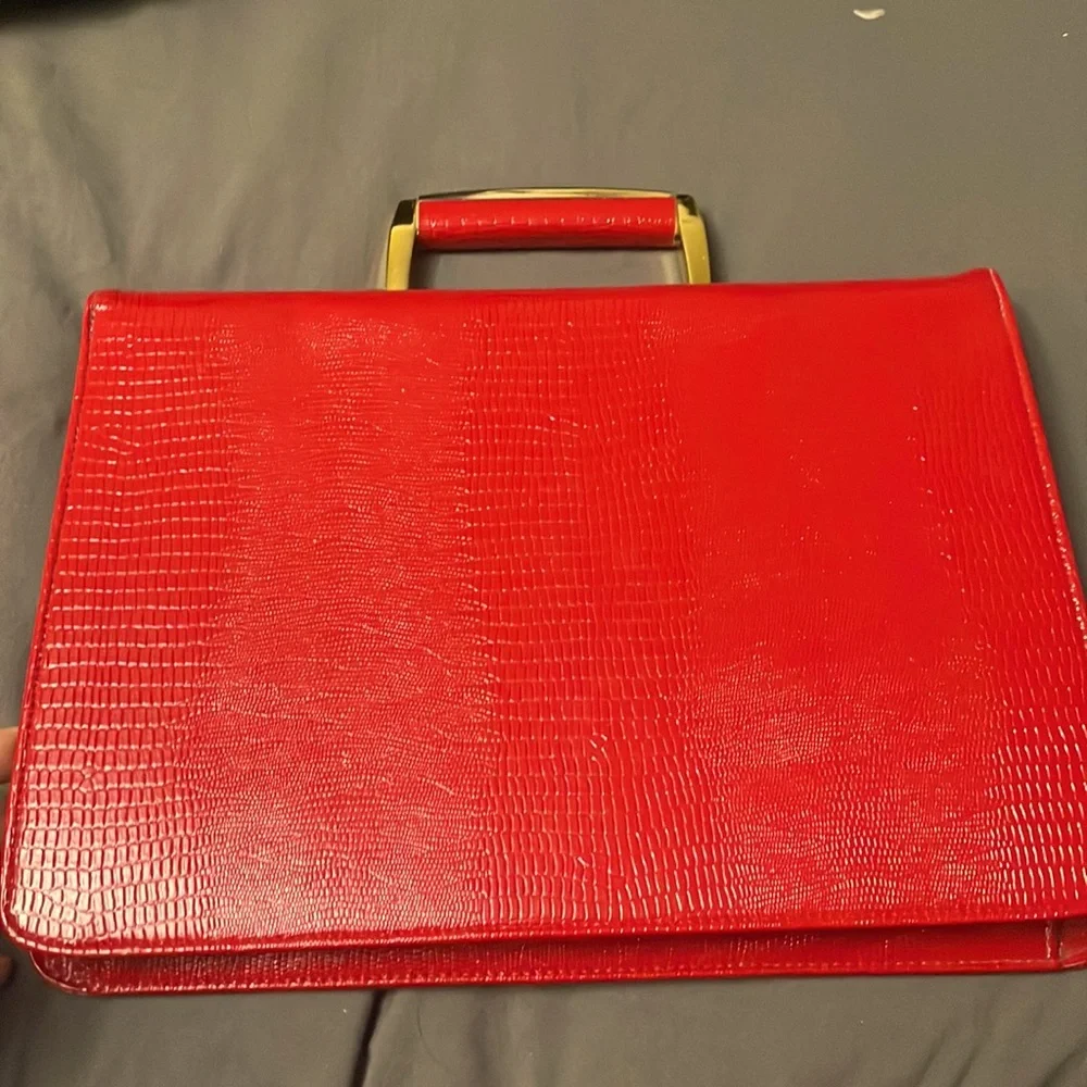 Red Vintage Suitcase Bag! Like New - Picture 3 of 6